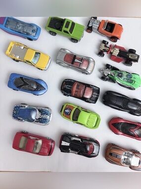 Hot Wheels Lot of 15 Named Castings Muscle Tone Saltflat Racer Vintage Mix